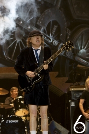AC/DC
