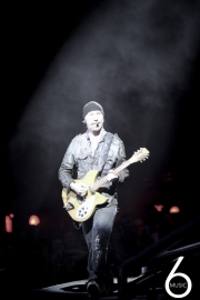 U2